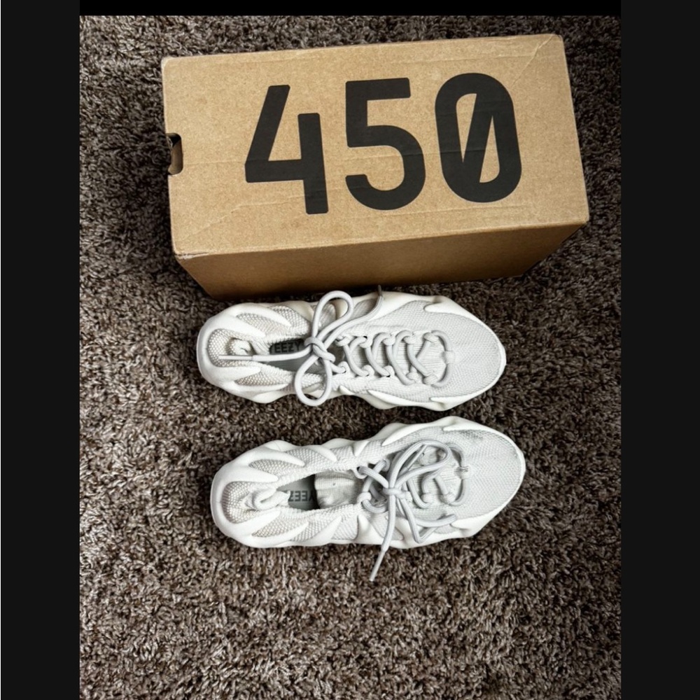 Brand New Yeezy 450 Cloud White With Box And Tags
